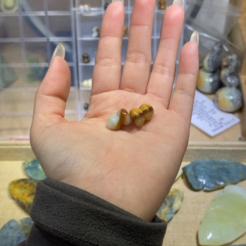 【闪购商品】蛇纹石玉颈饰未镶嵌2