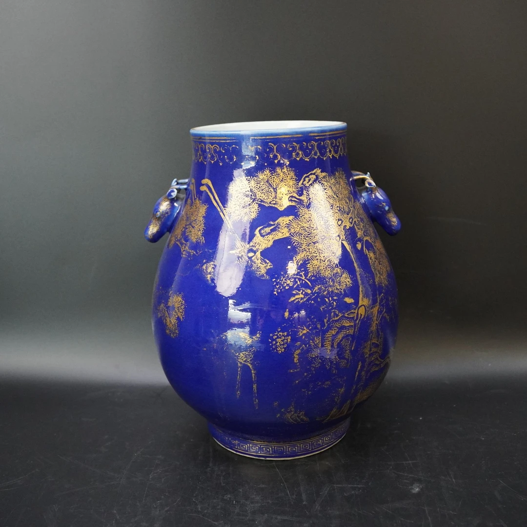 【10.11预展】25091202清中期霁蓝釉描金松鹿图鹿耳尊 高：约28.1cm