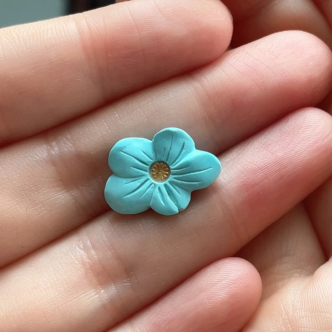 未镶嵌绿松石颈饰