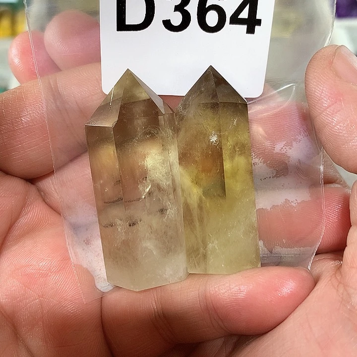 黄晶天然水晶柱子D364未镶嵌迷*鱼