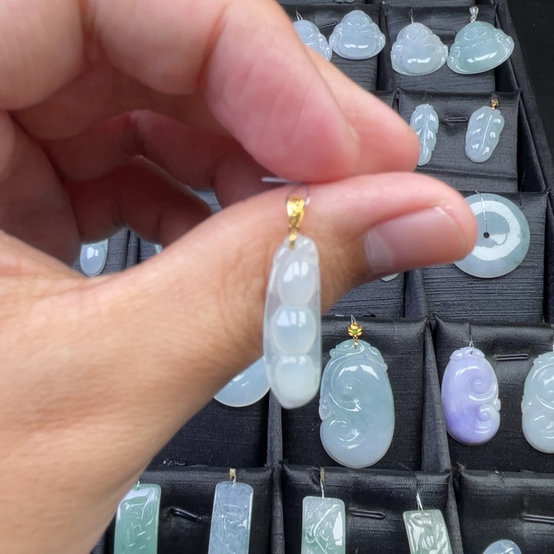 翡翠未镶嵌颈饰490