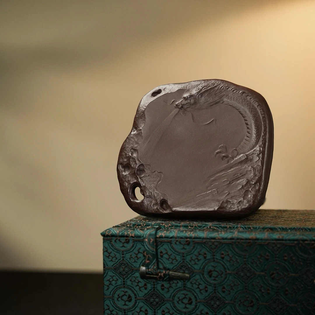 宜兴紫砂献瑞·太湖石干泡·壶托 优质老紫泥 13.5*12.5cm 手工雕塑