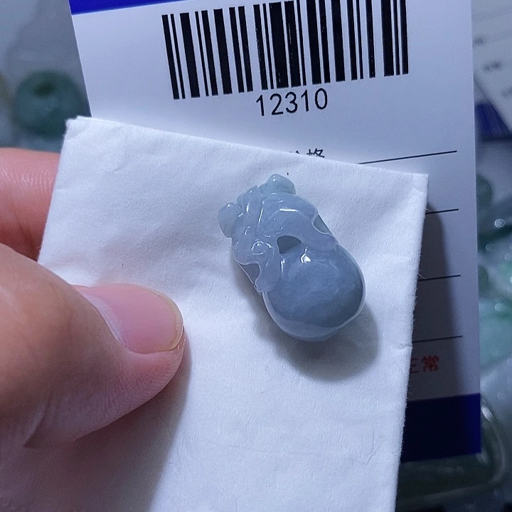 翡翠未镶嵌颈饰天光墟翡翠市场现金代购