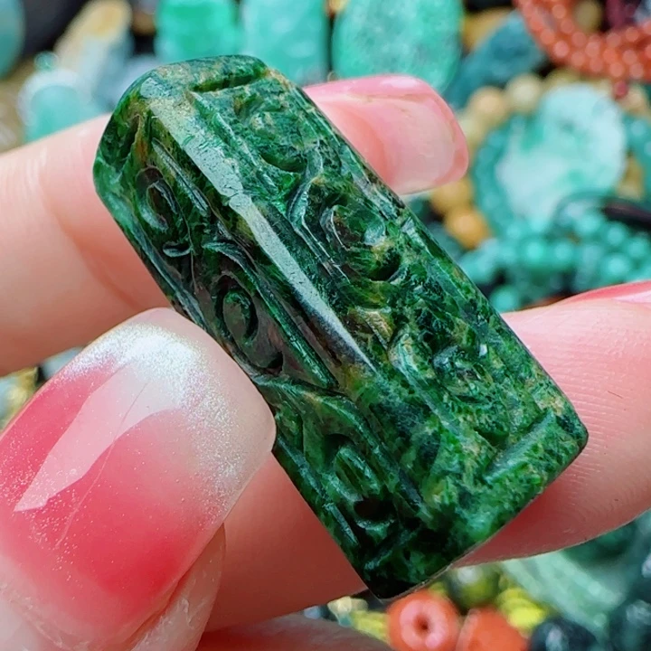 翡翠未镶嵌颈饰天然A货258