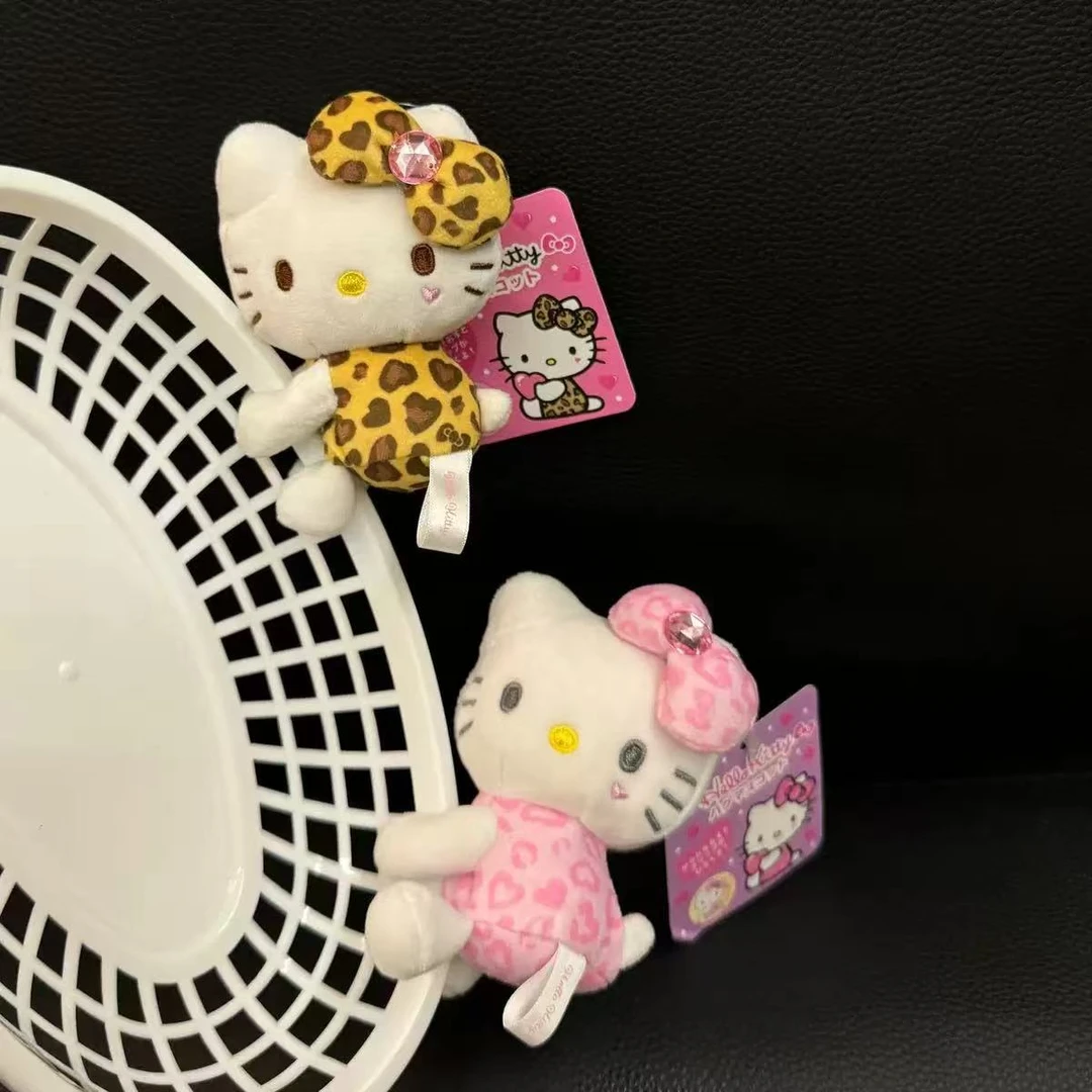 日系侧坐蝴蝶结豹纹kitty挂件
