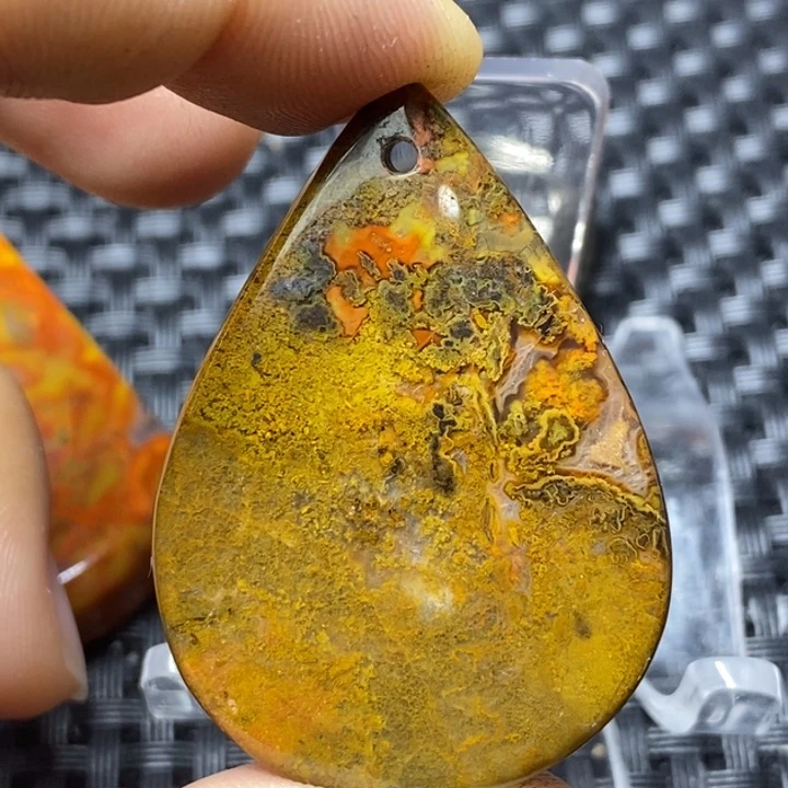 玛瑙/玉髓颈饰未镶嵌暖*。