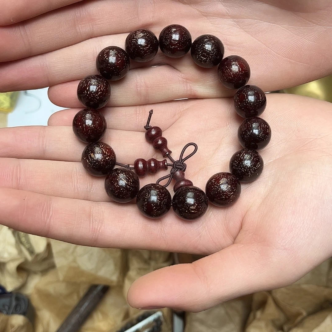 大叶紫檀（黑酸枝木类）