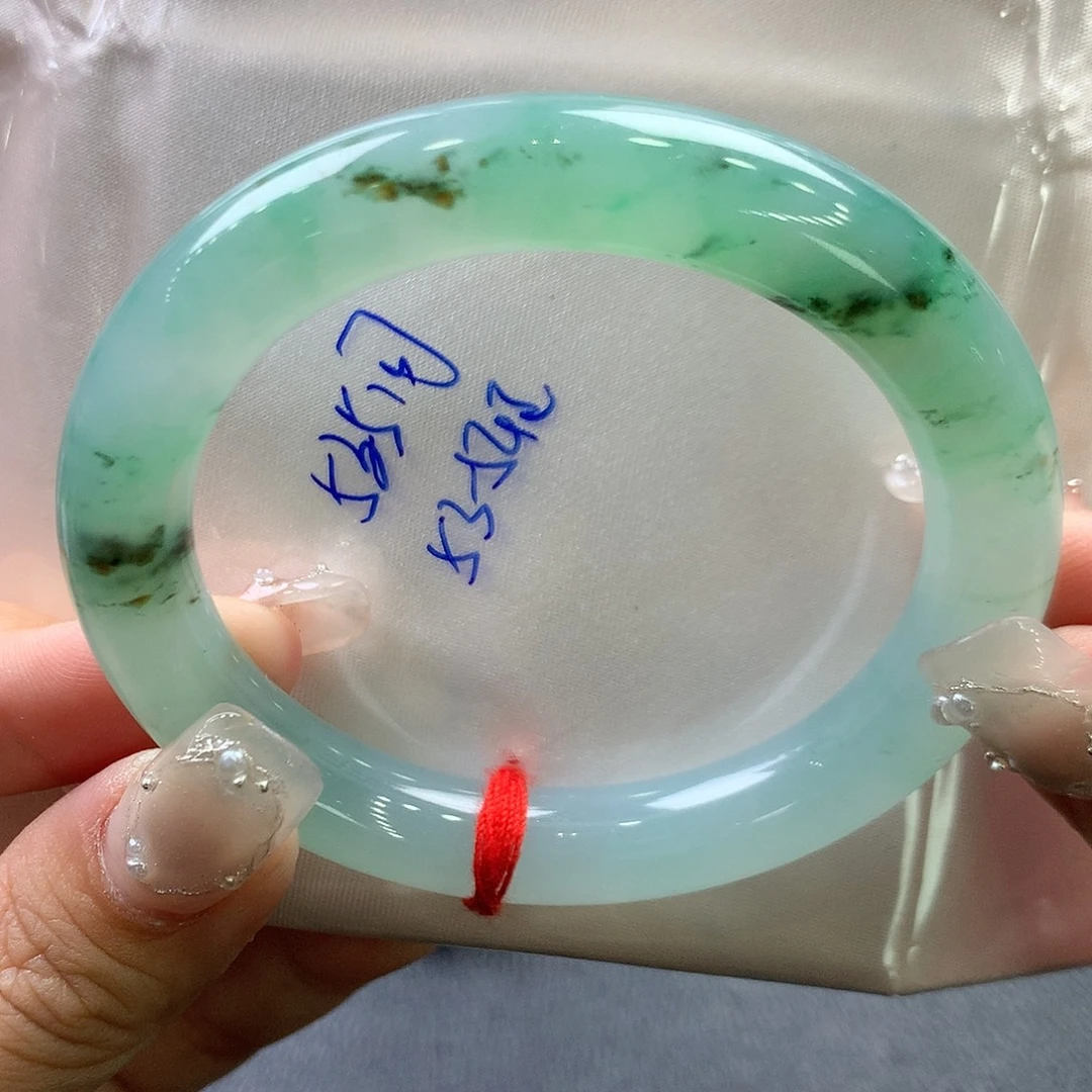 翡翠未镶嵌手镯53.6圆条