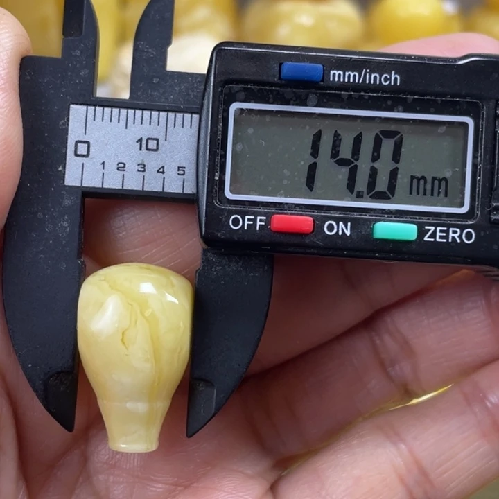 蜜蜡未镶嵌裸石58杂