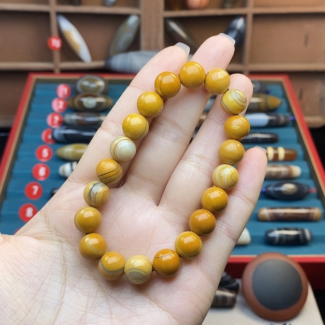 王***人玛瑙/玉髓未镶嵌颈饰