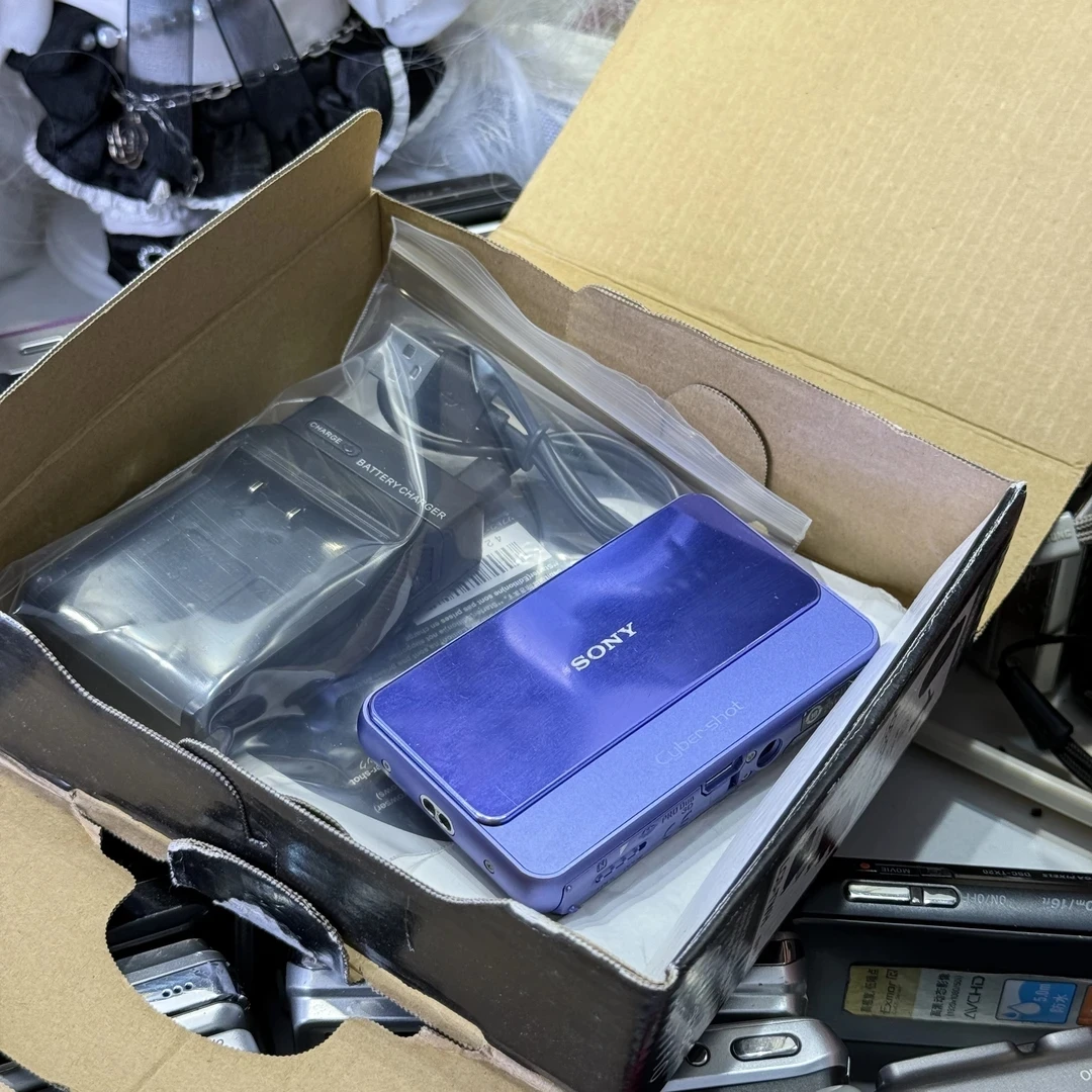 9新 Sony/索尼 索尼t110紫色色彩感好箱说齐全1600万像素带配件