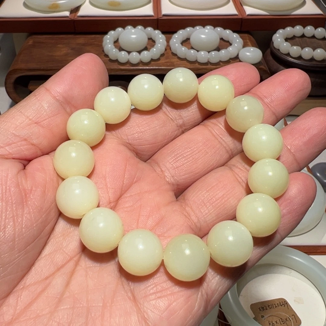 和田玉未镶嵌手链