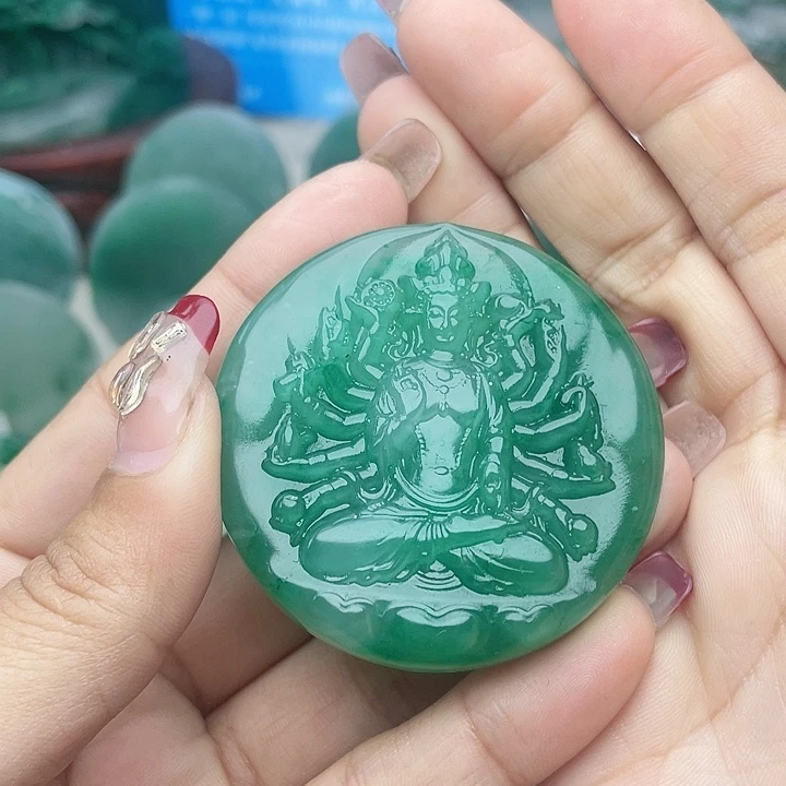未镶嵌定制石英质玉（非洲翠）人****义