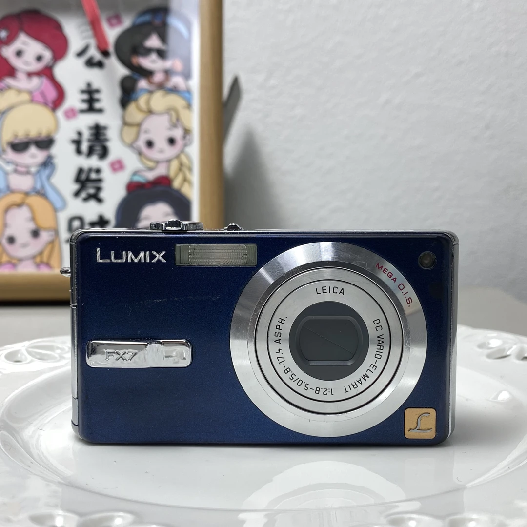 9新 Panasonic/松下 松下fx7日版奶油肌700万像素3.6倍变焦码ccd