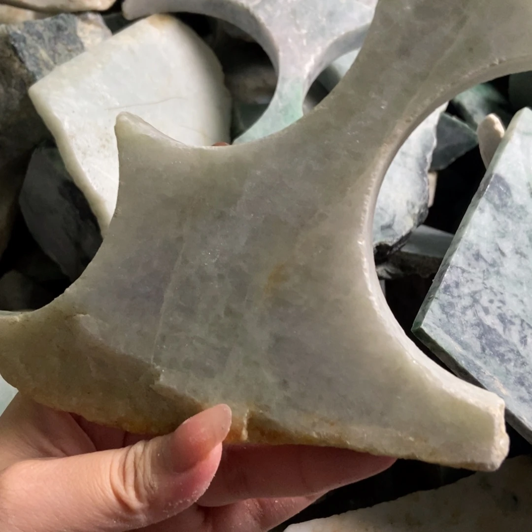 翡翠未镶嵌挂件天然翡翠