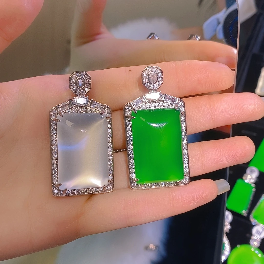 锆石铜合金白富美