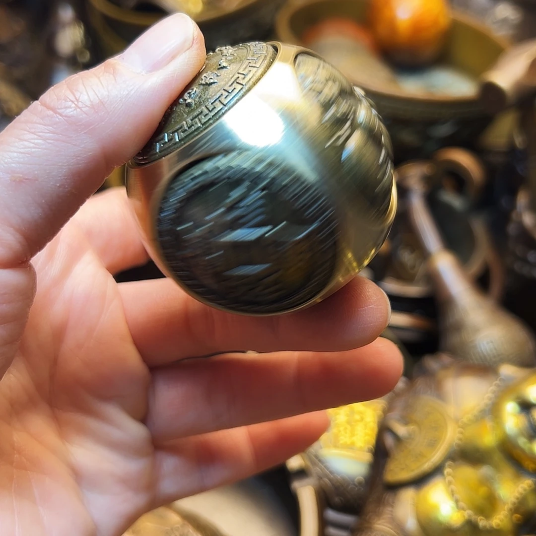 精美铜器工艺品等