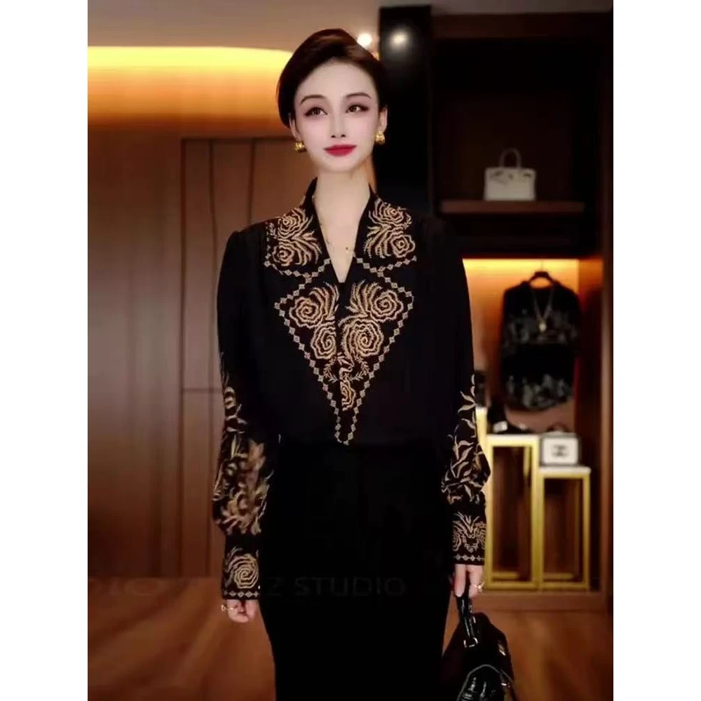 2025春季新款时尚百搭高级感黑色个性超好看高级感简约印花衬衫