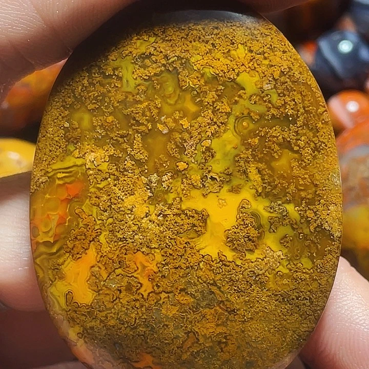 玛瑙/玉髓玛瑙未镶嵌三**圣