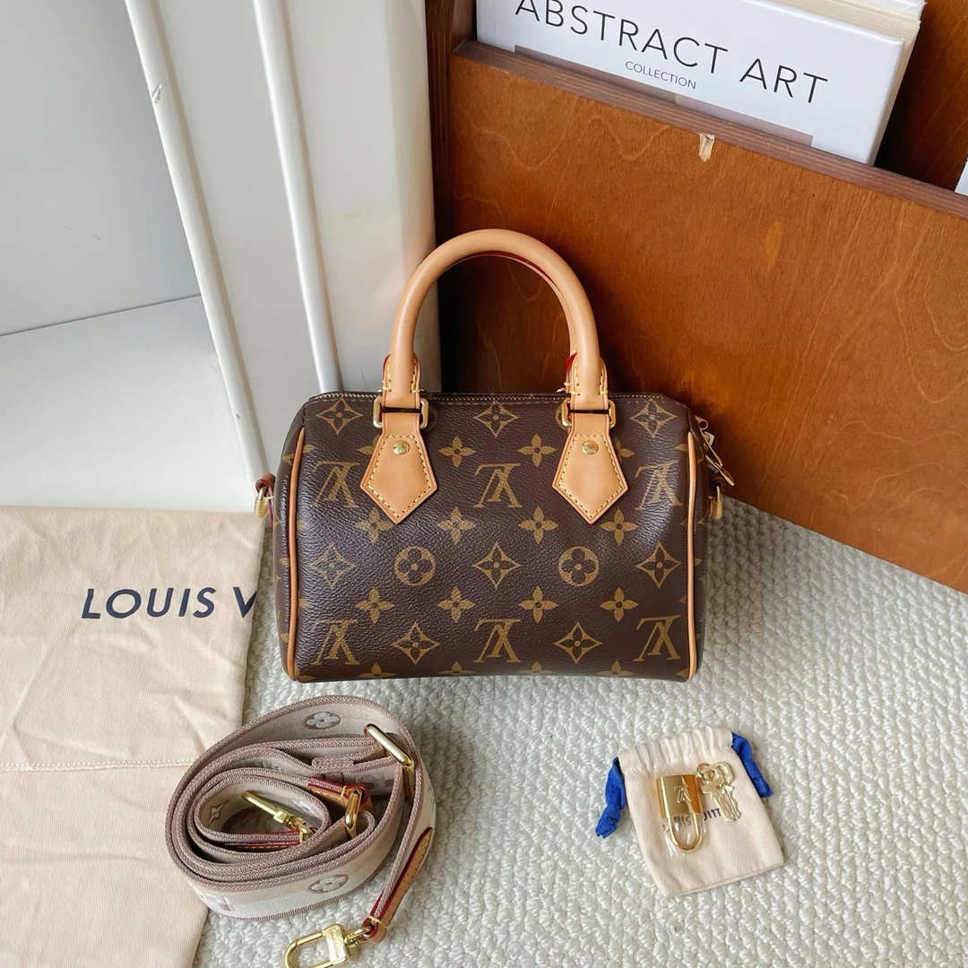 99新 LouisVuitton/路易威登 老花speedy20枕头包奶茶 BJM13-1013