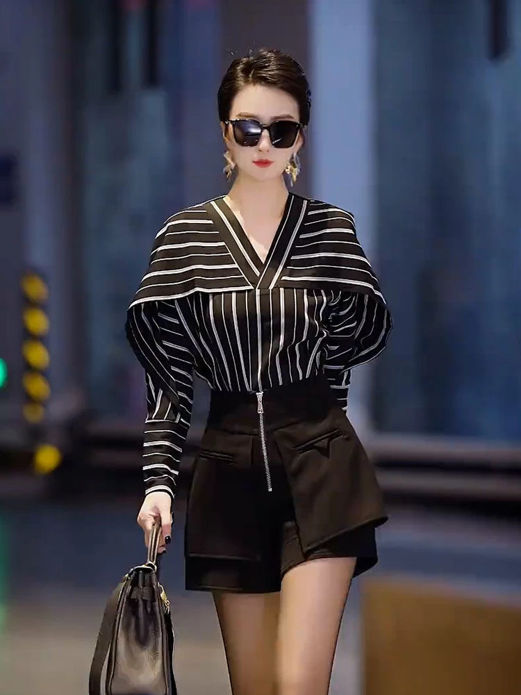 休闲时尚条纹v领线条设计款衬衫女复古宽松显瘦百搭减龄长袖上衣