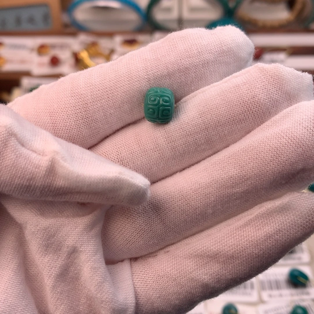 绿松石未镶嵌配饰凡