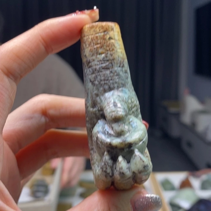 岫岩河磨玉（透闪石质玉）颈饰未镶嵌