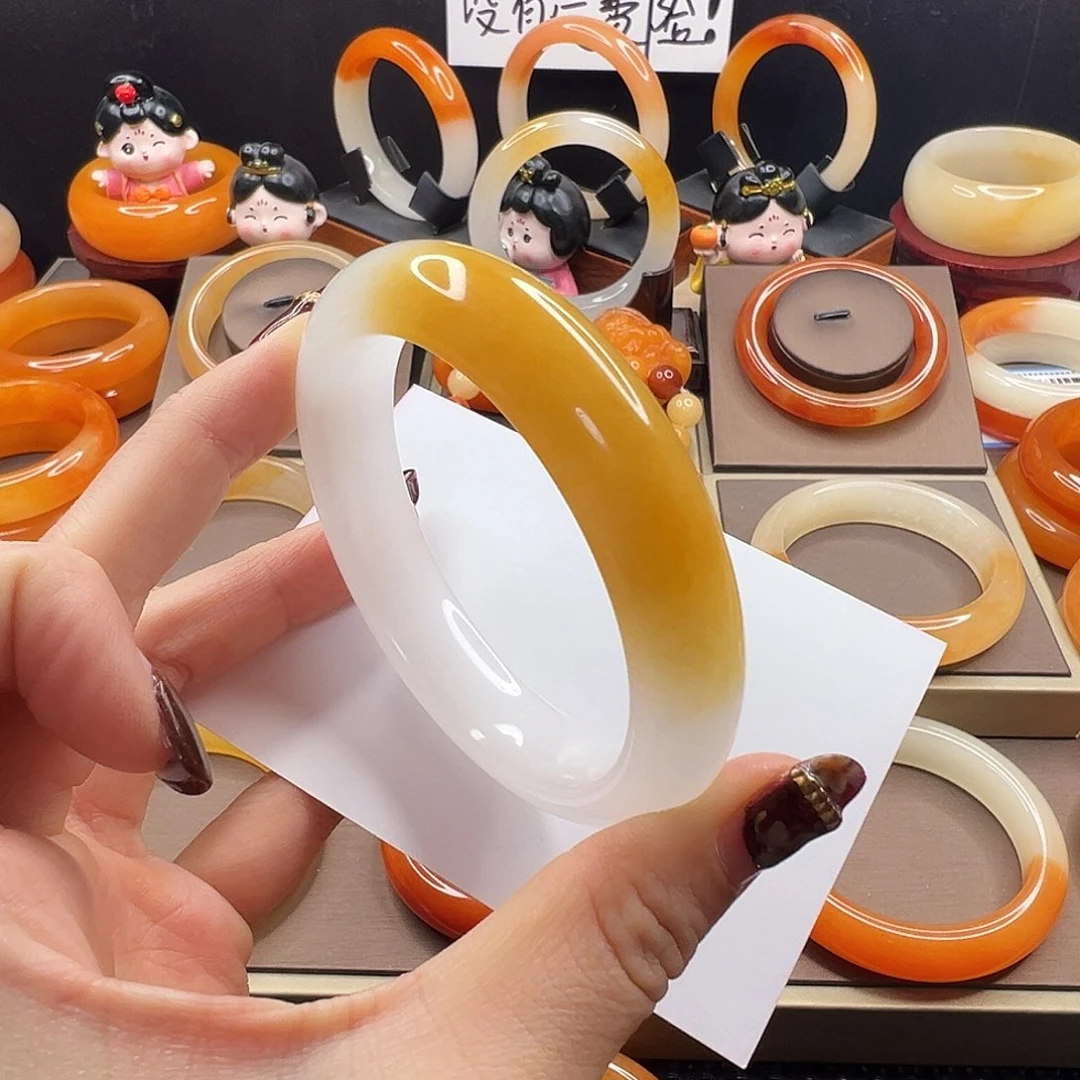 石英质玉（黄龙玉）未镶嵌手镯