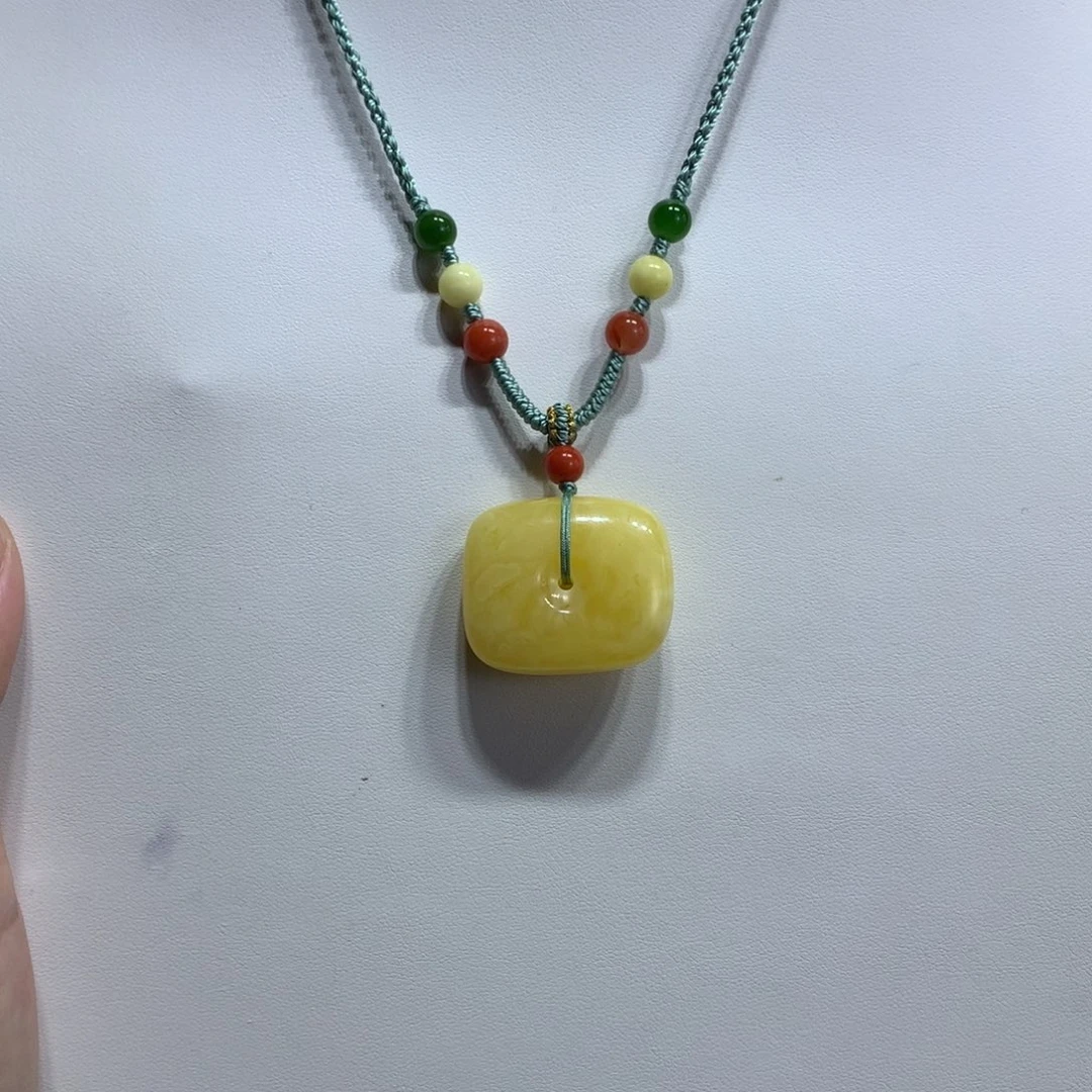 蜜蜡颈饰未镶嵌藏扣