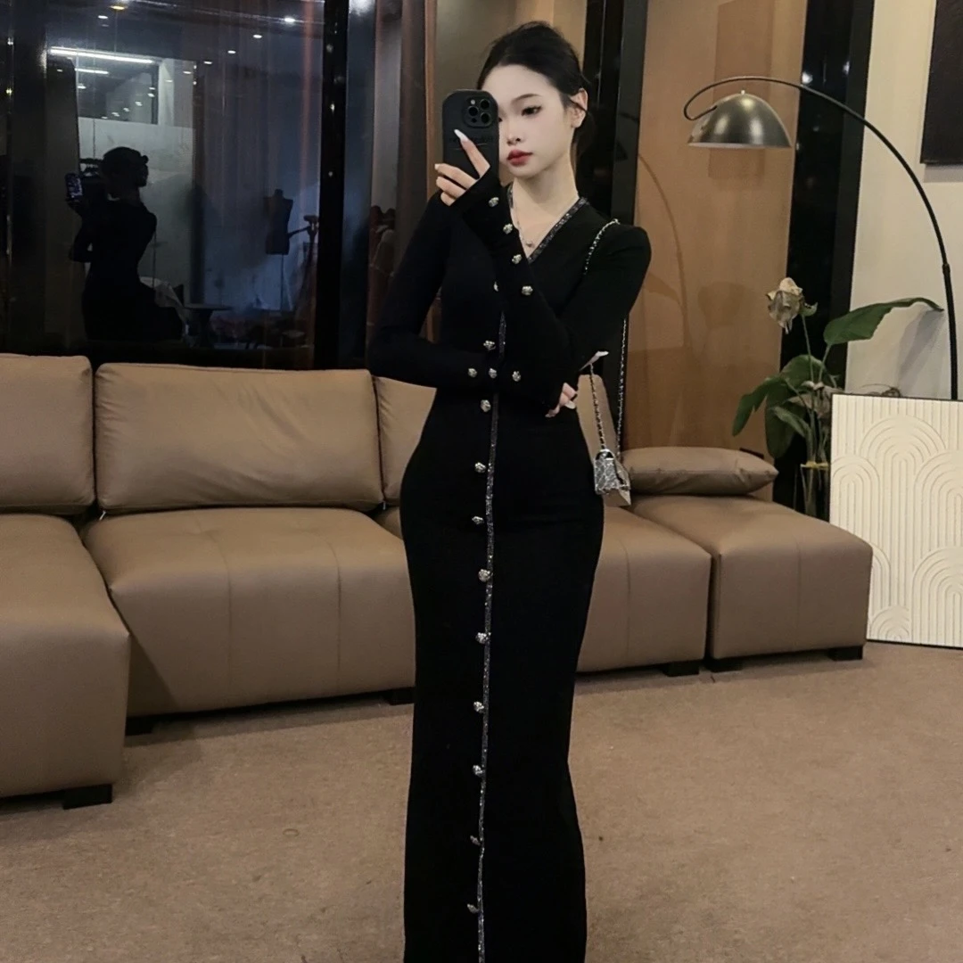 【O.S&oneshow】秋冬款气质收腰名媛高级赫本风纽扣加绒连衣长裙