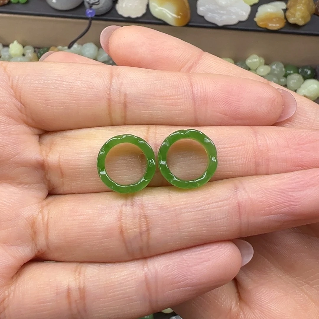 一****和田玉未镶嵌颈饰