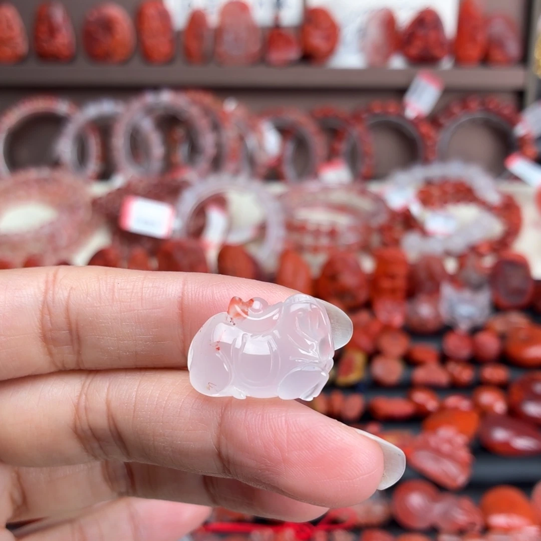 南红玛瑙未镶嵌颈饰马上有钱