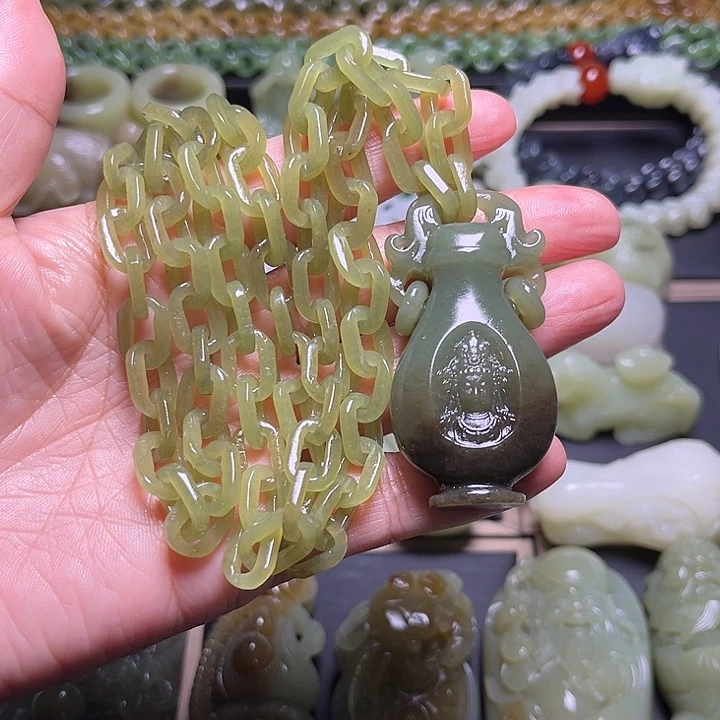 和田玉未镶嵌挂件