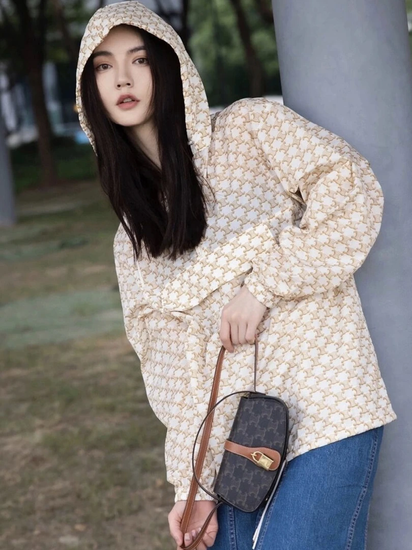 全新未使用 Celine/思琳 yy487 锦纶 满印凯旋门logo冲锋衣 34码