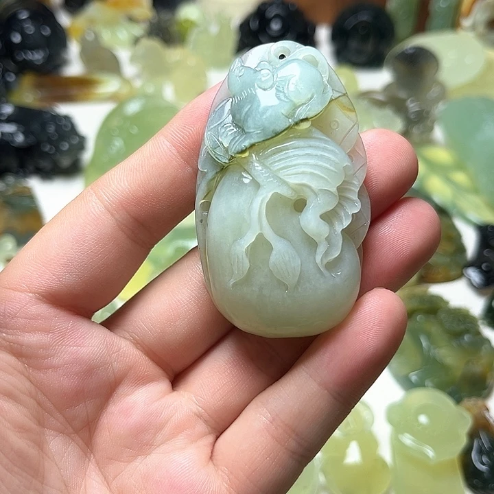 未镶嵌蛇纹石玉颈饰