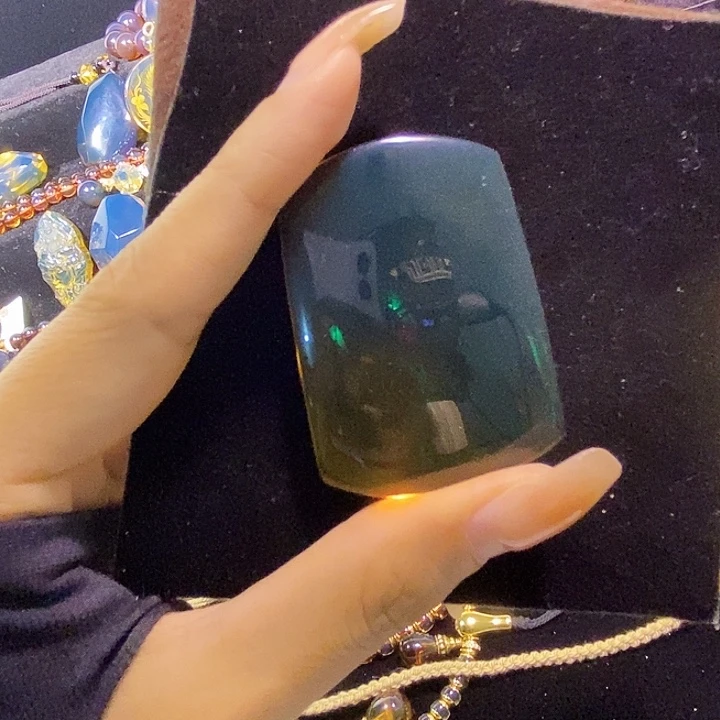 蓝珀未镶嵌珠宝奇石墨西哥蓝珀无事牌