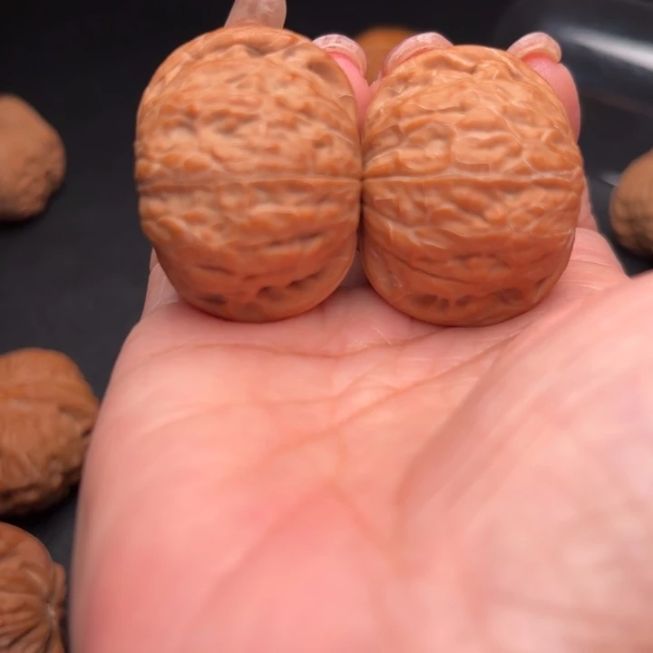 吊坠桃核39铁锤狮子头