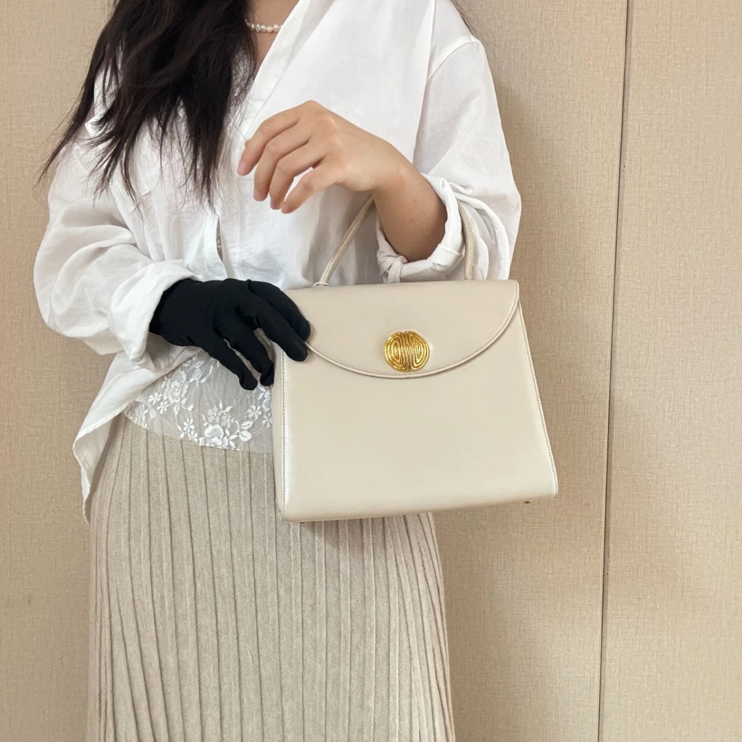 95新 Givenchy/纪梵希 白色手提包/云海优选/59981