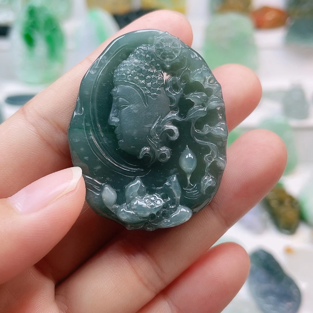 翡翠颈饰未镶嵌花开见佛