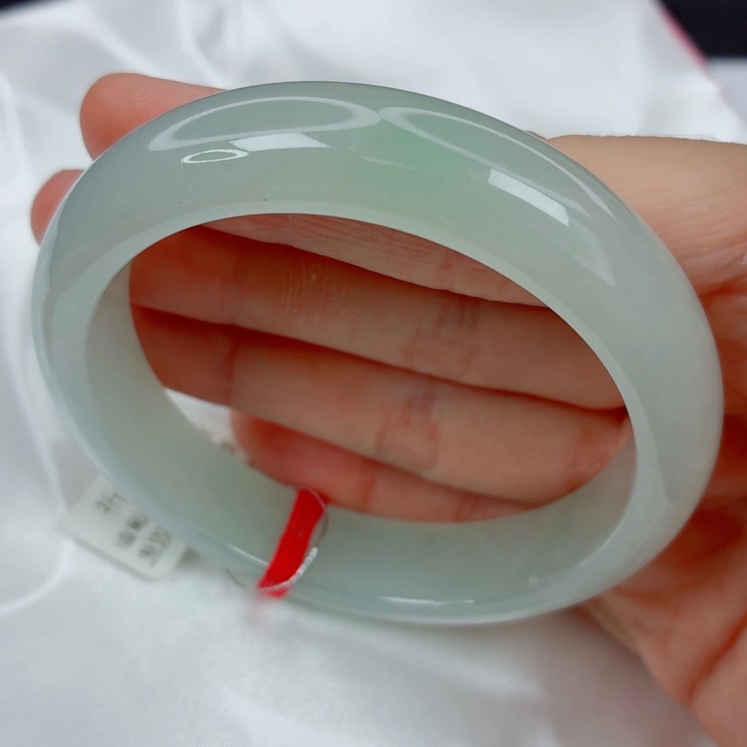 翡翠未镶嵌手镯56.6正圈，冰润肉桂色，强推，包容入