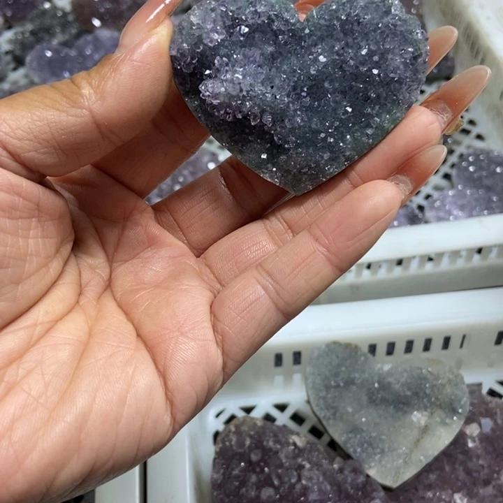紫晶未镶嵌大型摆件（非配饰）