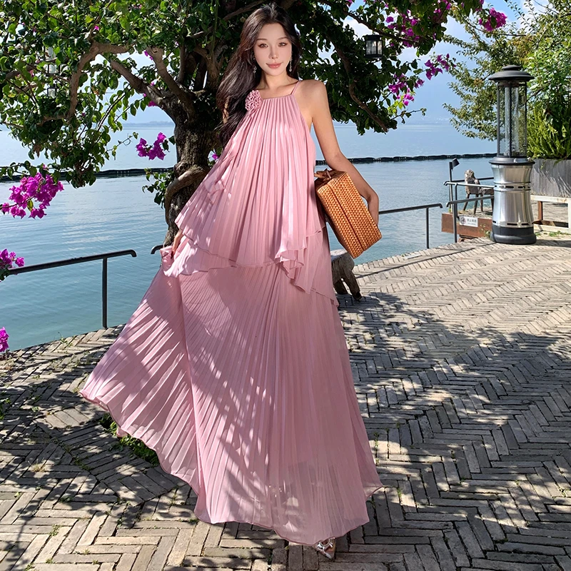 法式超仙海边度假套装女设计感紫色吊带挂脖上衣压褶半身裙两件套