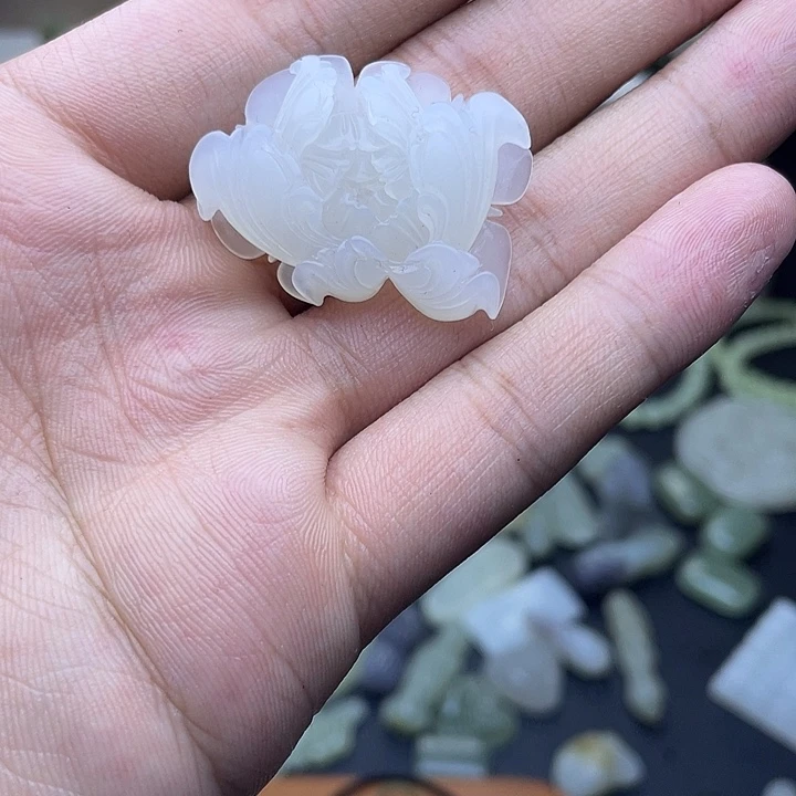 和田玉（糖玉）未镶嵌颈饰