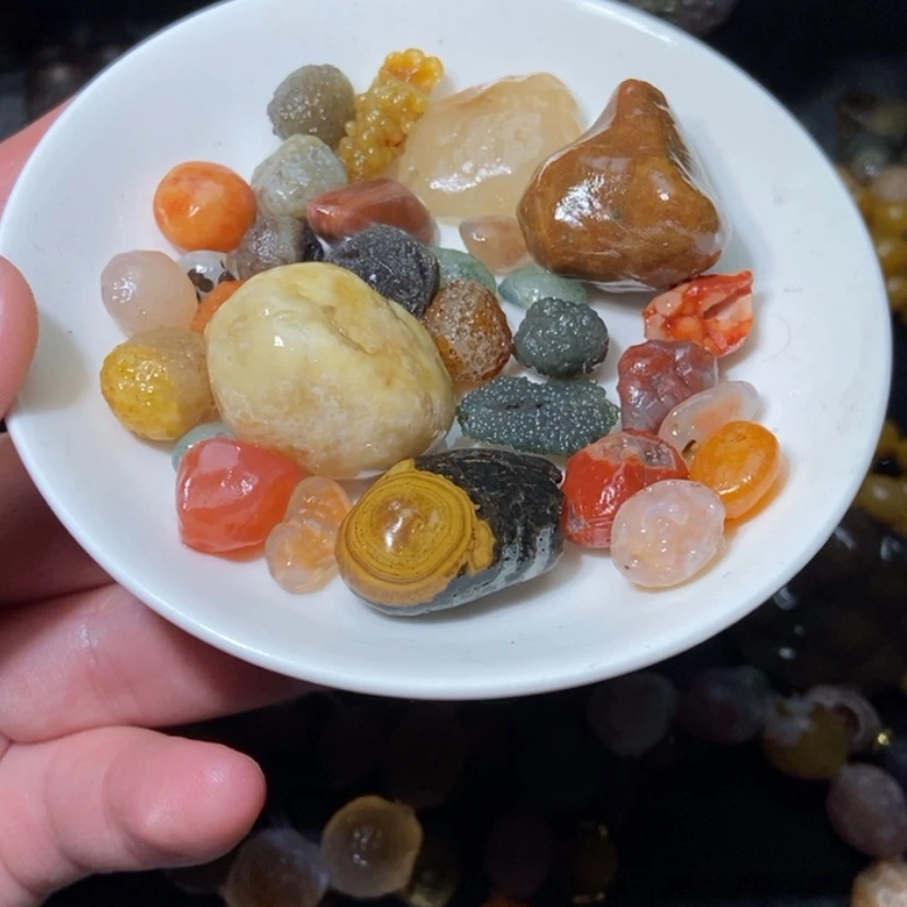 【闪购商品】玛瑙/玉髓颈饰合金小**人