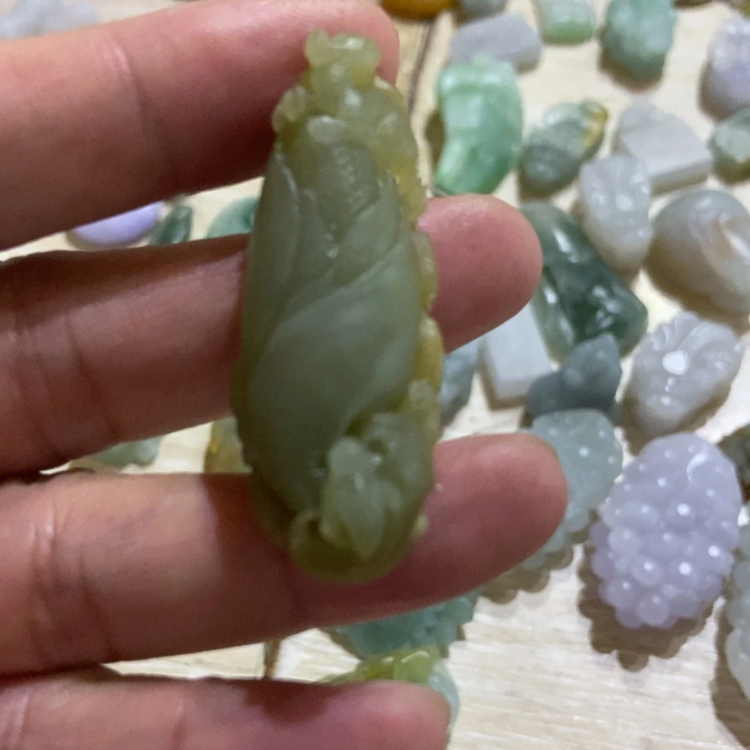 定制翡翠未镶嵌翡翠