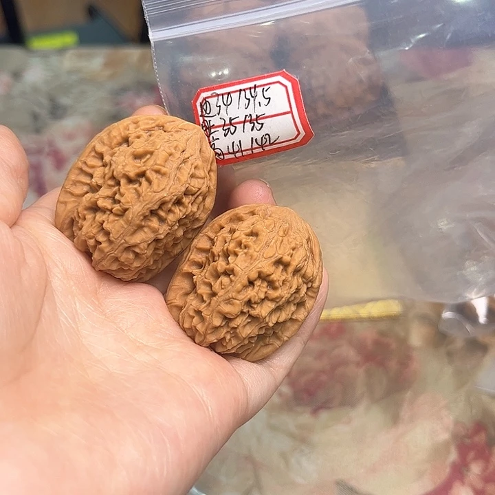 文玩核桃把件非嫁接将军榜有虫眼