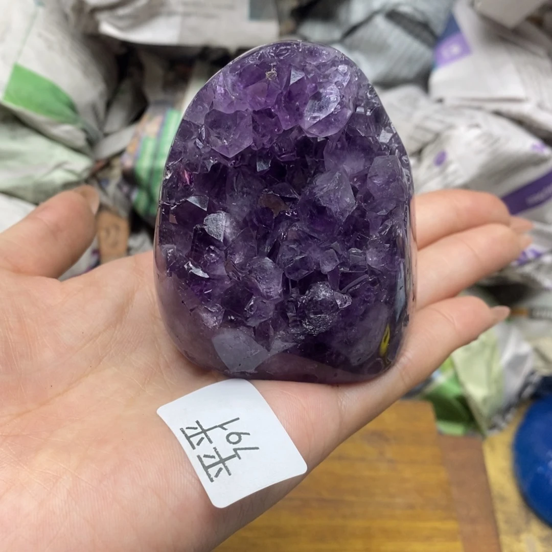 乌拉圭未镶嵌紫晶