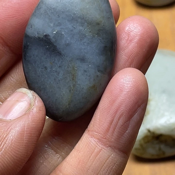 和田玉未镶嵌珠宝半成品