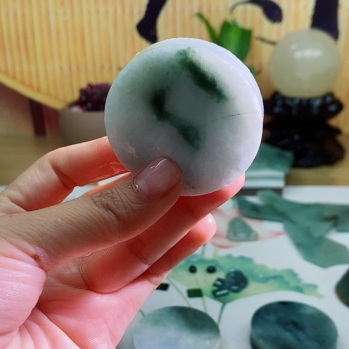翡翠未镶嵌颈饰317…………