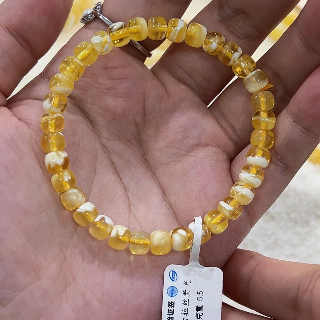 看***像未镶嵌蜜蜡手链6.5m金漆白溶洞手串